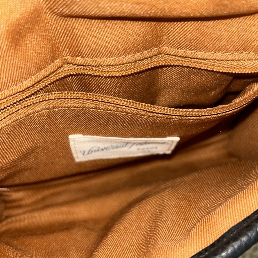 Universal Threads Purse - Picture 5 of 6